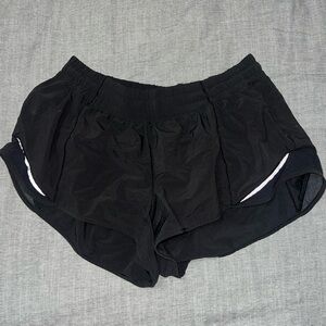 Lululemon Hotty Hots shorts size 10